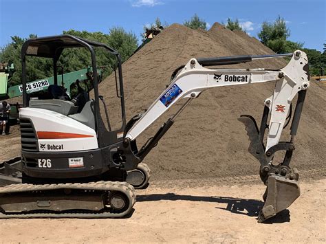 1 2 day rental on mini excavator|small excavator rental near me.